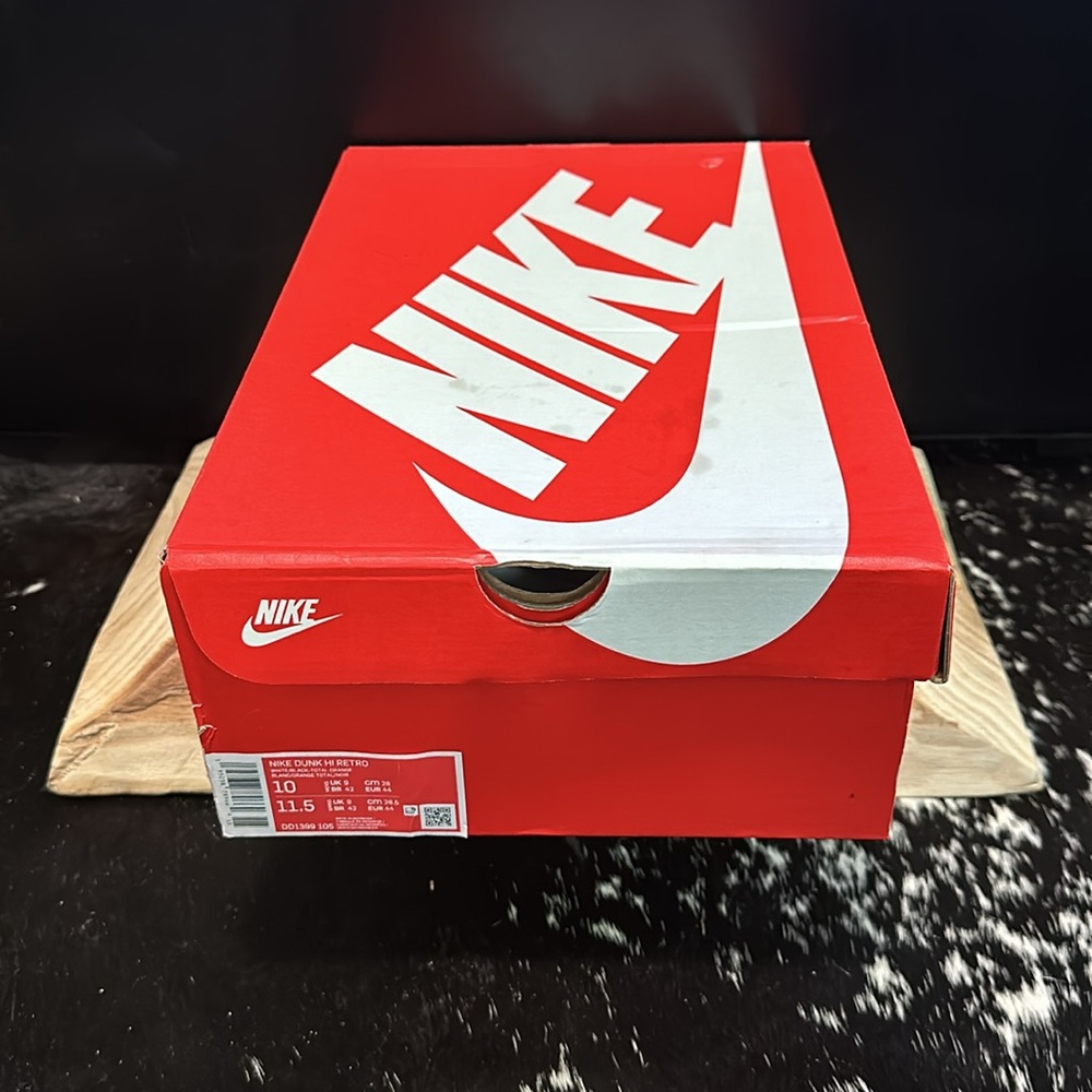 Nike Dunk High *Panda* - image 4